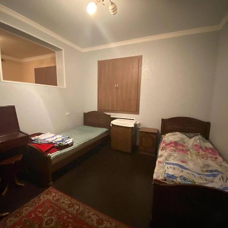 Hero Hostel Yerevan Exterior photo